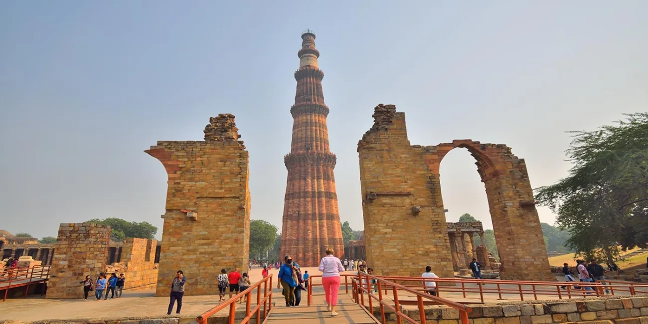 Conheça o Qutab Minar